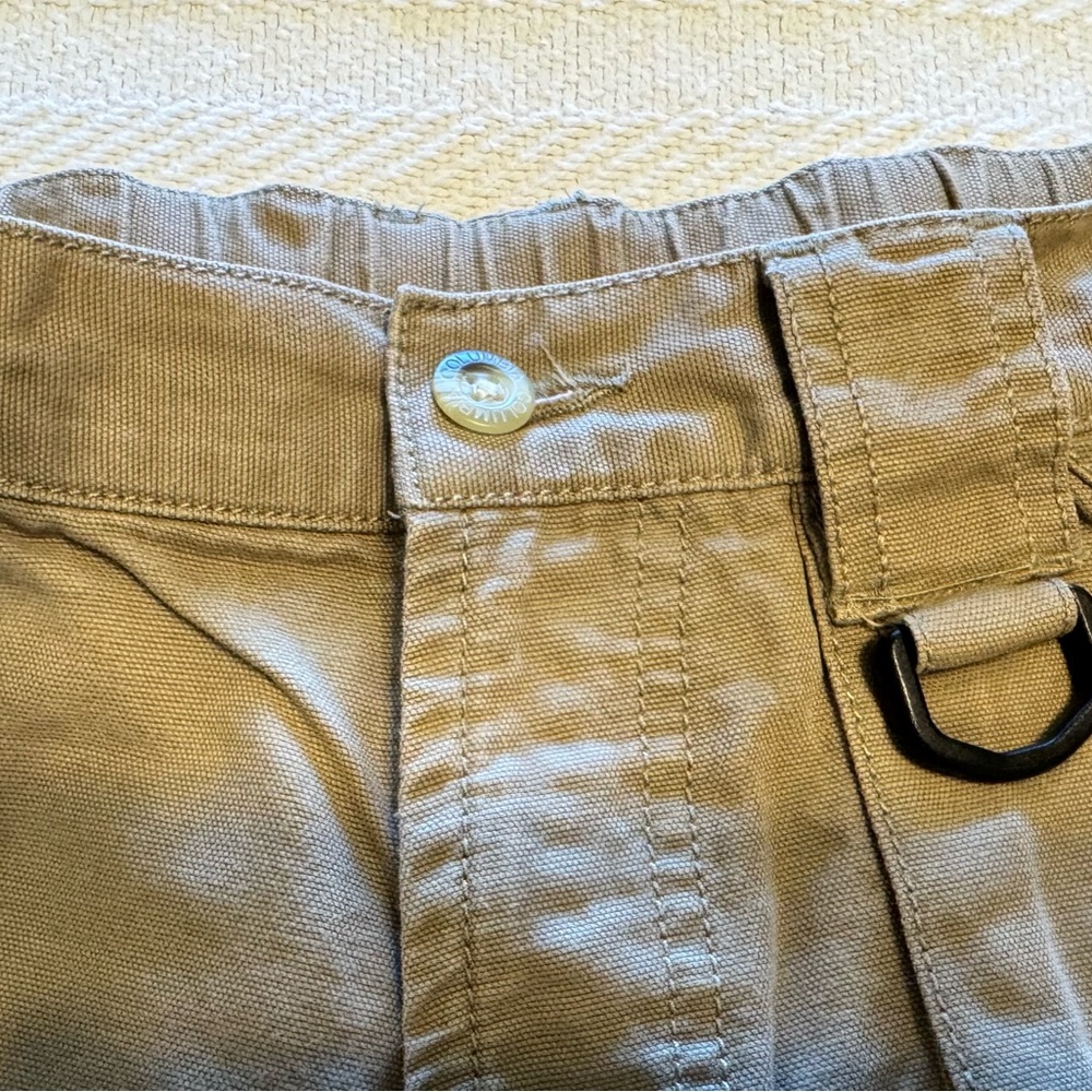 Columbia Men's Tan Cargo Shorts - Picture 4 of 8